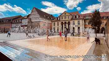 Ein mobiler Wasserspielplatz soll auf dem Rathausplatz für Abkühlung sorgen