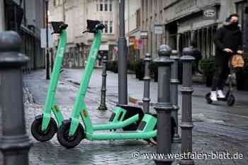 Bielefeld: E-Scooter-Fahrer stürzt nach Tritt eines Passanten und wird schwer verletzt