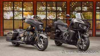 2023 Indian Pursuit Elite a limited edition bagger in Super Graphite Metallic