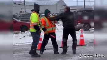 Man, 63, facing assault charge in Saskatoon parking lot confrontation