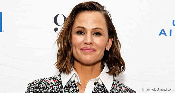 Jennifer Garner Shares Her Successful Strategy for Keeping Her Kids Off Social Media