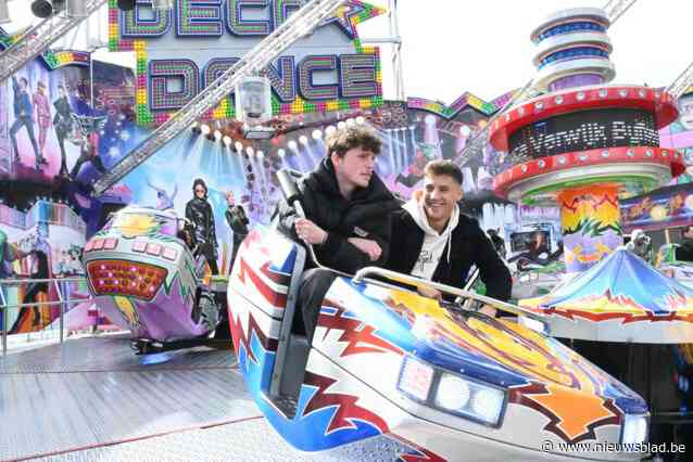 Van paardenmolen tot Rock & Roll 360: spelers KV Kortrijk laten zich helemaal gaan op Paasfoor