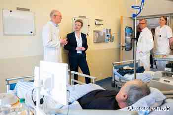 Ina Brandes zu Besuch am UKM