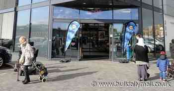 Hunt for pair after motorbike theft outside Hull supermarket