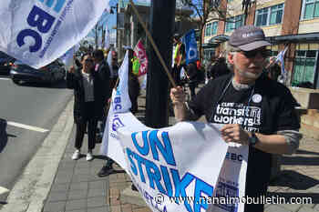 VIDEO: Striking Fraser Valley bus drivers rally at Five Corners in Chilliwack