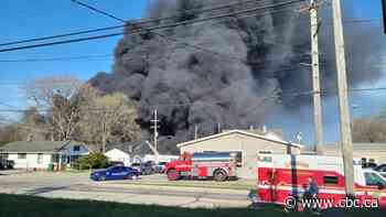 Huge fire at Indiana plastics warehouse forces hundreds from homes