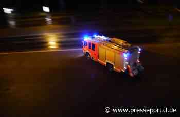 FW-BOT: Brennende Dunstabzugshaube in einem Mehrfamilienhaus