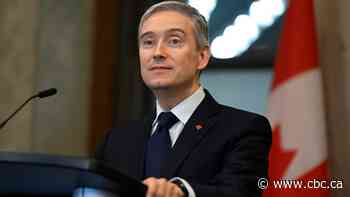 Rogers CEO pledges to work with rival companies to provide TTC cell service