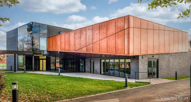 StoVentec Glass is again specified for another new build at a Midlands school