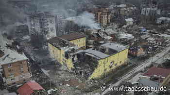 Liveblog: ++ Russland meldet Einkesselung Bachmuts ++