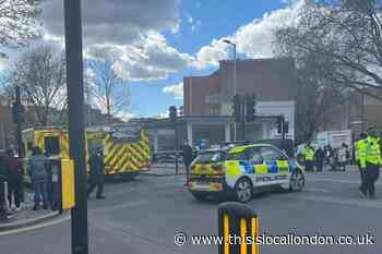 Newington Causeway Elephant and Castle incident: Buildings evacuated