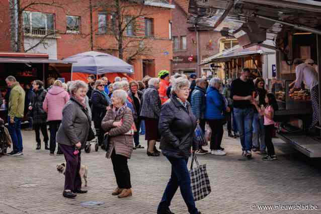 Nieuwe wekelijkse markt in Leest officieel voor open verklaard door Bellemadam: “Wellicht komt Heffen als volgende aan de beurt”