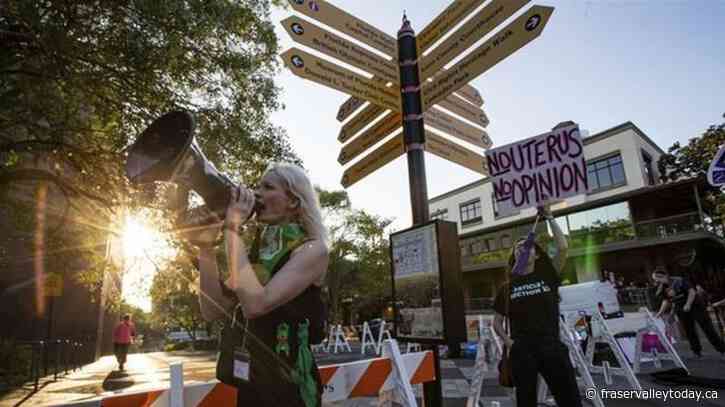 Florida GOP passes 6-week abortion ban, DeSantis supports