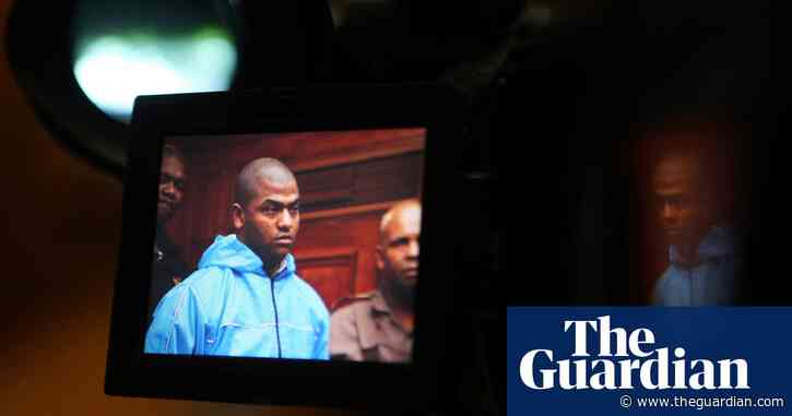Fugitive who faked death with burnt corpse returned to prison in South Africa