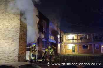 Lewisham Polecroft Lane: Ten rescued from flat fire