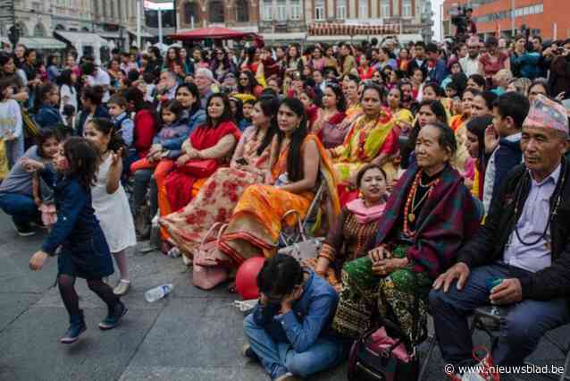Opnieuw viering van Nepalees nieuwjaar op Martelarenplein
