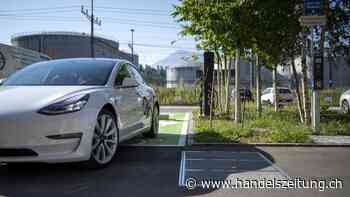 Teslas werden bis zu 10'000 Franken billiger