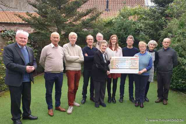 Koor steunt Welzijnsschakel Integraal met 3150 euro