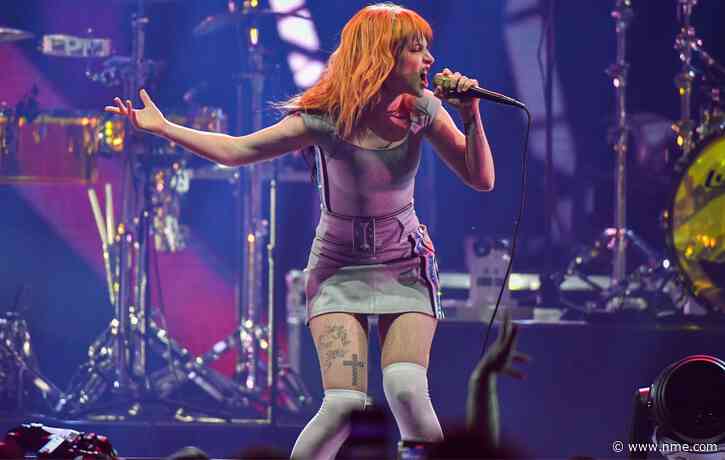 Paramore kick off UK and Ireland tour