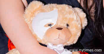 ‘Phantom of the Opera’ Fans Mourn the Record-Breaking Show’s End