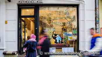 „Suche Wohnung“ - Berlinerin setzt sich ins Schaufenster