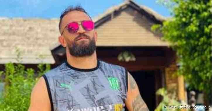 Tunisia, scontri tra manifestanti e polizia a Hafouz dopo che un noto calciatore si è dato fuoco per l’accusa di terrorismo