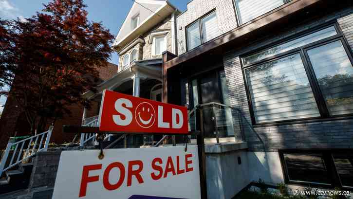 As the Bank of Canada pauses rate hikes, mortgage rates in Canada creep downward