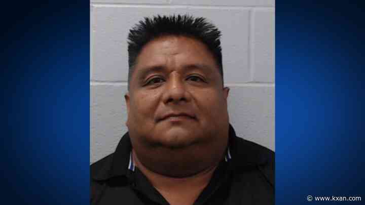 Hays County contractor arrested, charged with felony theft