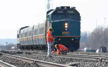 100+ passengers stuck on VIA Rail train near Toronto after breakdown