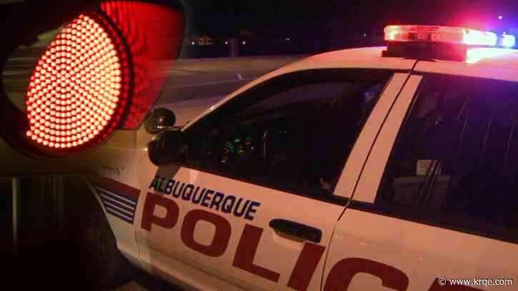 Albuquerque police cracking down on red light runners