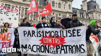 France pension reforms: Constitutional Council clears age rise to 64