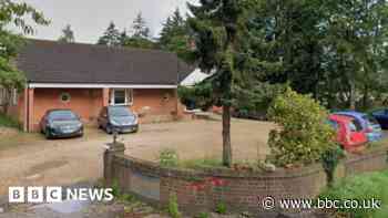 Romsey care home workers ran away from clients - report