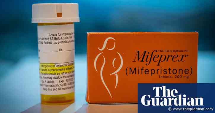 US supreme court temporarily blocks ruling limiting abortion pill access