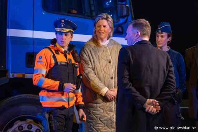 Grootschalige politieactie in aanwezigheid van minister Annelies Verlinden focust op voorkomen drugsgeweld: “Dit zal niet de laatste keer zijn”