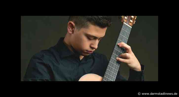 Filippos Manoloudis: Gewinner des Deutschen Gitarrenpreises eröffnet die Dieburger Schlosskonzerte