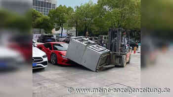 Mamma Mia! Pizzaofen kracht auf Ferrari F8 Tributo