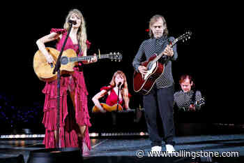Taylor Swift Brings Out Aaron Dessner for Live Debut of ‘The Great War’ at Tampa Bay Show