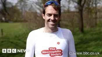 London Marathon 2023: Ex-pro cyclist Alex Dowsett runs for blood charity