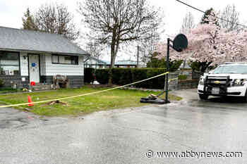 Maple Ridge stabbing sends 3 people to hospital