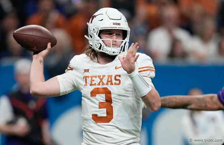 Texas quarterbacks Ewers, Murphy shine in Orange and White scrimmage