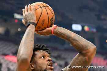 Randle Back From Injury, Starting for Knicks in Game 1