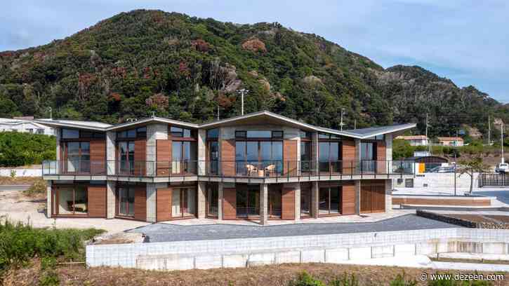 Takeshi Hirobe Architects designs Japanese house to "dance around" complex site
