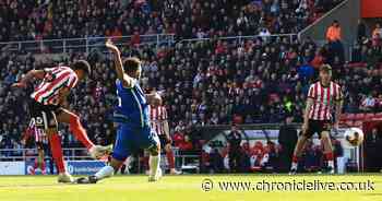 Sunderland's Birmingham win keeps play-off hopes alive - and Tony Mowbray treading a fine line