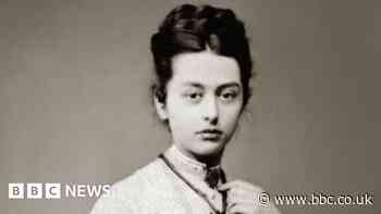 Emily Williamson: Plaque to honour RSPB founder unveiled