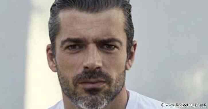 Luca Argentero: “Mi sento un rottame. Ho la testa ormai grigia, la pancia, le rughe… Tanti che arrivano a quarant’anni possono dirsi dei sopravvisuti”