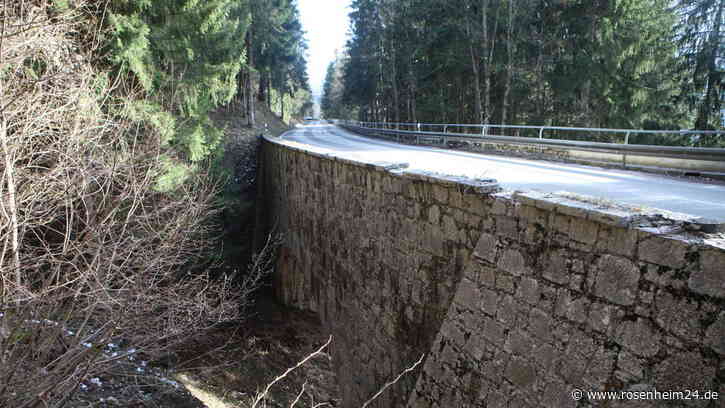 Staatliches Bauamt will vier Brücken entlang der Scharitzkehlstraße am Obersalzberg erneuern