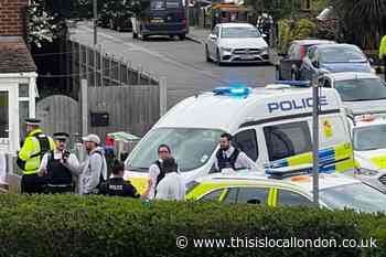 Sutherland Road Belvedere stabbing: Man taken to hospital