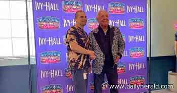 'Woo!' Pro wrestling icon Ric Flair visits fans in Crystal Lake