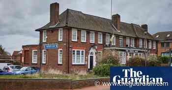 Essex pub that displayed golly dolls seized by police is vandalised