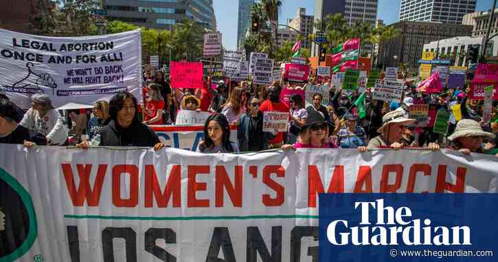 Democratic senators condemn federal judge’s ruling to block abortion drug